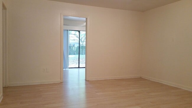 Photo - 701 NW 19th Ln House