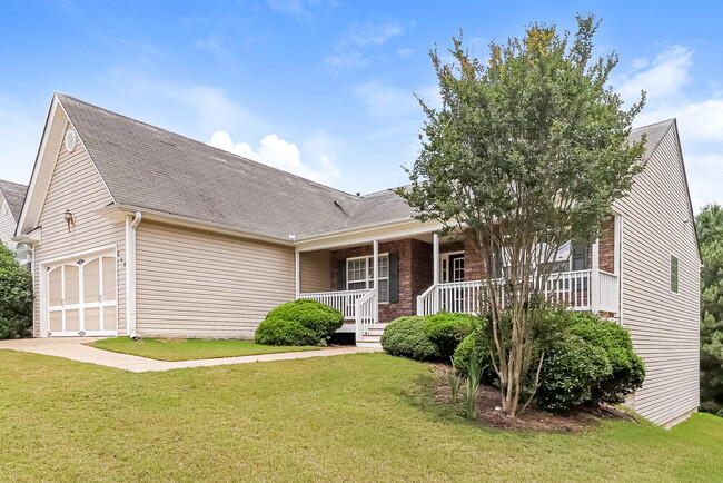 Foto del edificio - 215 Overlook Dr