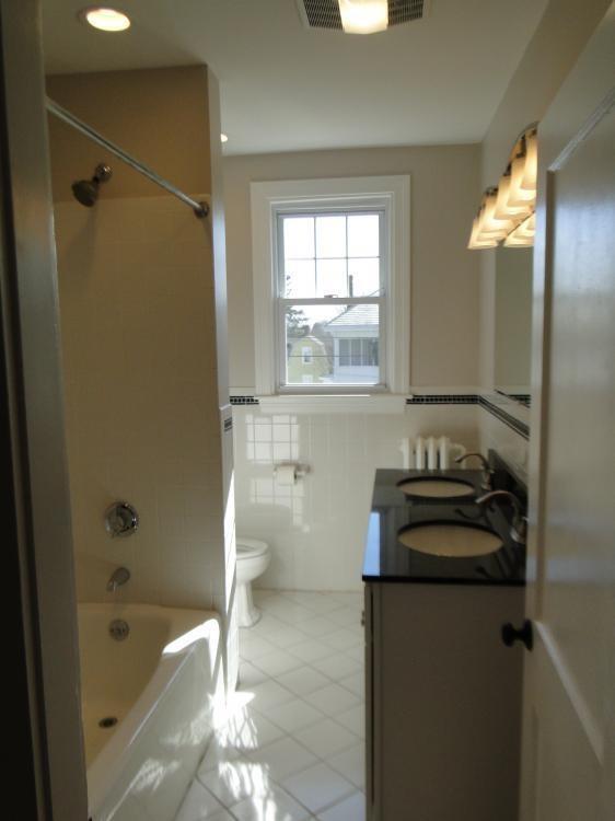 22 Thurston Ave Unit B, Newport, RI 02840 Room for Rent in Newport