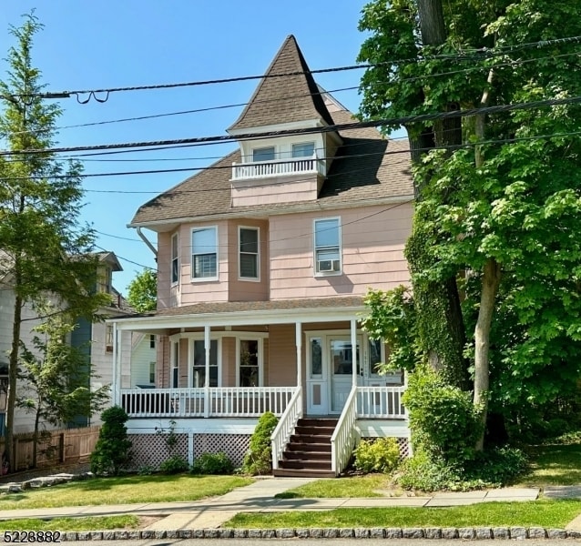 157 Walnut St Unit 1, Montclair, NJ 07042 Room for Rent in Montclair