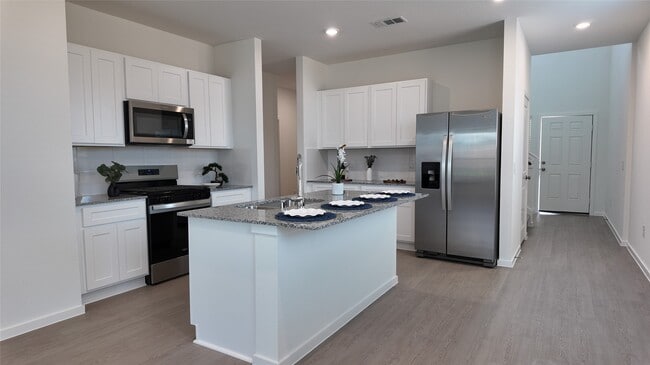 Building Photo - 15917 Blass Vly Dr