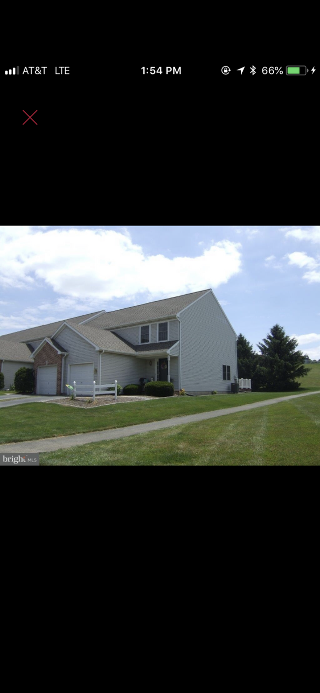 Building Photo - 4078 Laurel Ln