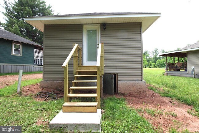 Building Photo - 1200 N Grange Ave