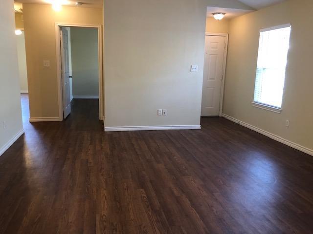 Foto del edificio - 8656 McCoy Rd