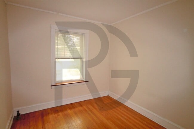 Building Photo - 3709 N Hoyne Ave