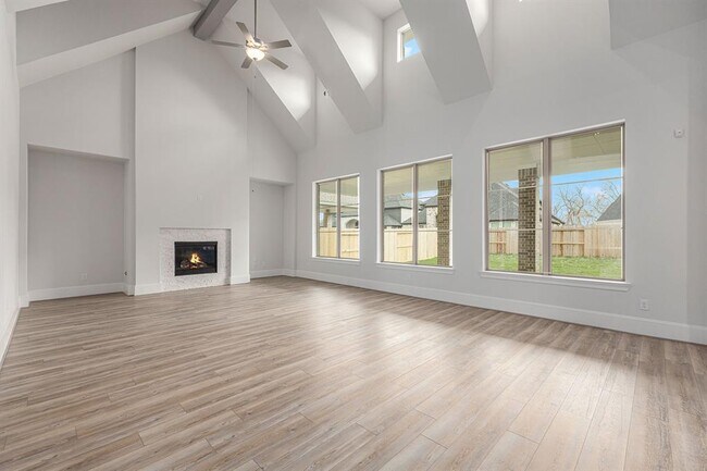 Foto del edificio - 9006 Meadow Bridge Dr