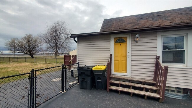 Foto del edificio - 2331 Edgemere Dr