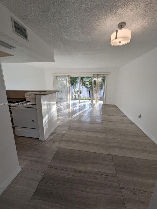 Building Photo - 7360 SW 82nd St