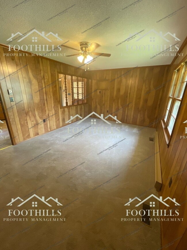 Building Photo - 301 Mcneil Dr