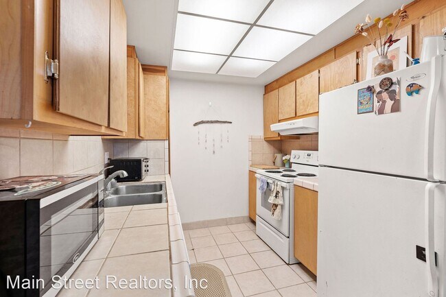 Building Photo - 2 br, 1 bath House - 1785 Halterman Ave