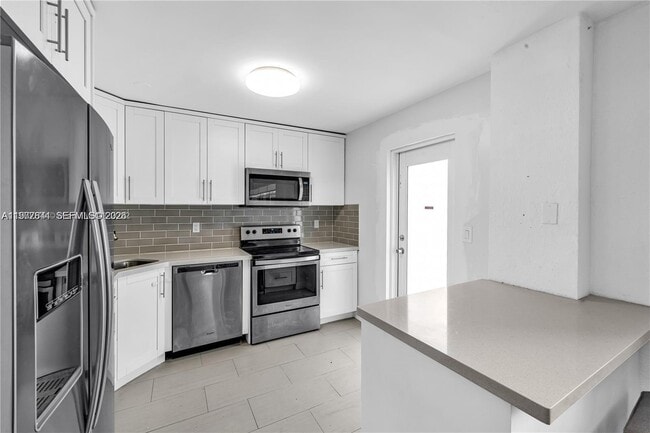 Foto del edificio - 650 Coral Wy