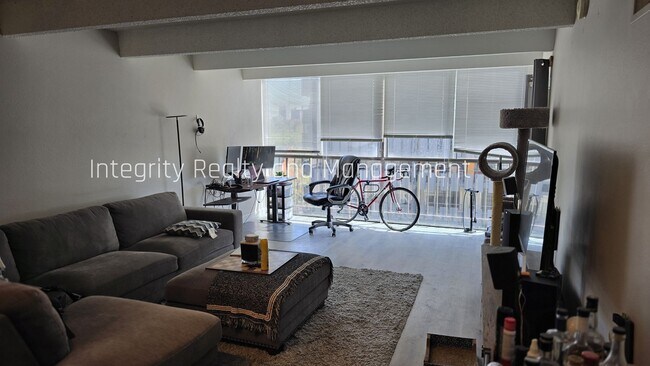 Foto del edificio - 777 N Washington St