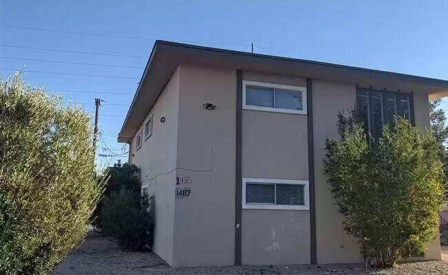 Building Photo - 1487 Sombrero Dr