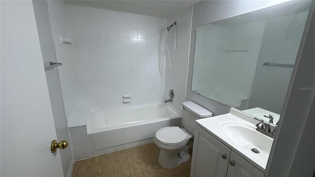 Foto del edificio - 8203 Sun Spring Cir