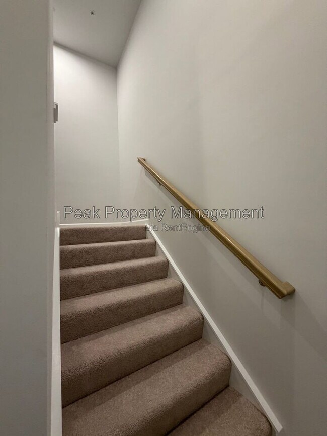 Foto del edificio - 227 Brattice Dr