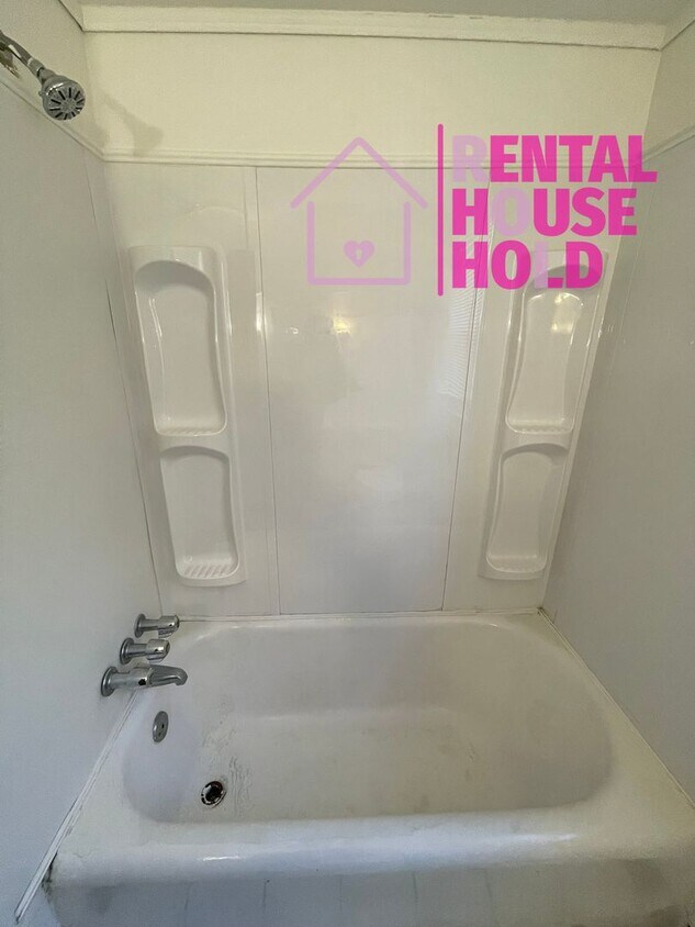 Foto principal - 13951 St Marys St