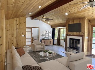 Building Photo - 22018 Dumetz Rd
