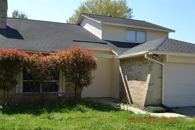 Building Photo - 12023 Woolford Dr