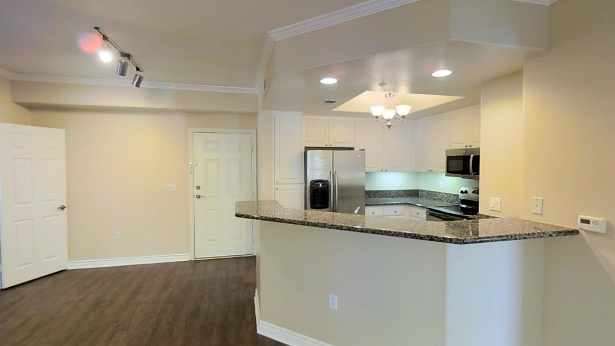 Photo - Regents La Jolla Apartments