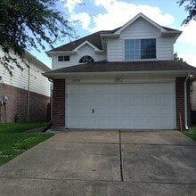 Building Photo - 16355 San Dario Dr