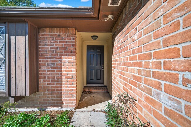 Foto del edificio - 23107 Bright Star Rd