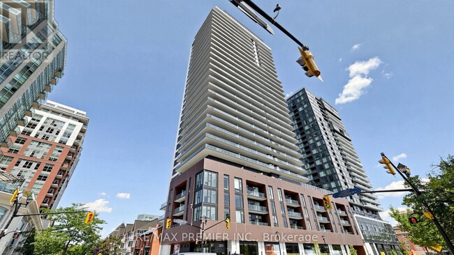 Building Photo - 2075 Lakeshore Rd.