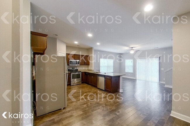 Building Photo - 601 Ferguson Ln