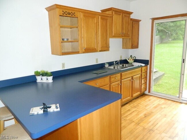 Foto del edificio - 11754 Lakeland Ave