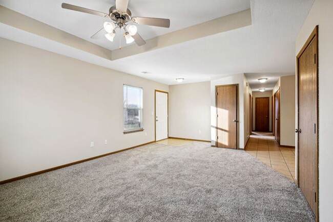 Building Photo - 3 bedroom 2 bath one level in Grain Valley