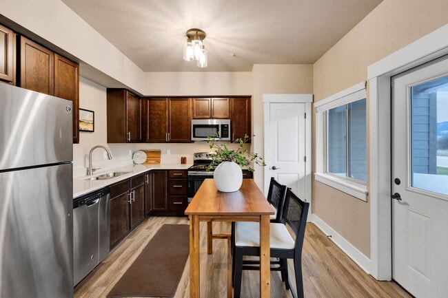 Building Photo - Brooklyn West Apartments