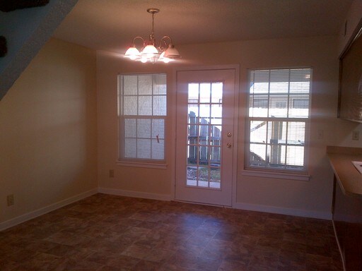 Building Photo - 4250 Big Ben Ct