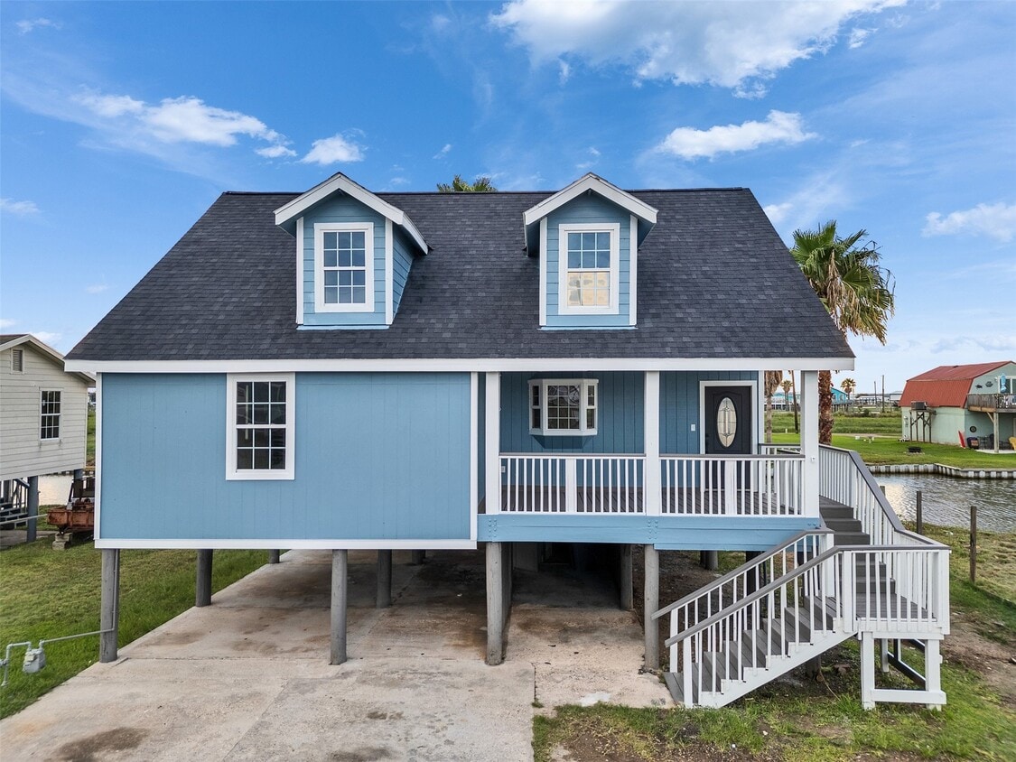 Foto principal - 7016 Delesandri Dr