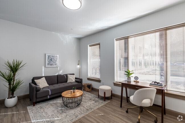 1BR, 1BA - Living Room - 133 South East Commons Apartments