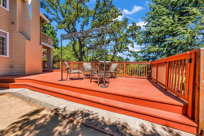 Foto del edificio - Danville Ranch 3/2 Jewel Available Now!