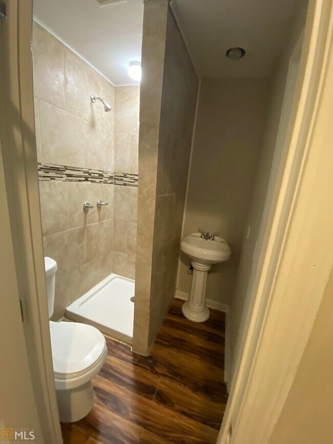 Foto del edificio - 917 S Indian Creek Dr