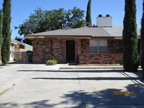 Building Photo - 11382 Lake Erie Dr