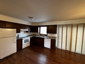 Building Photo - 314 William Cir