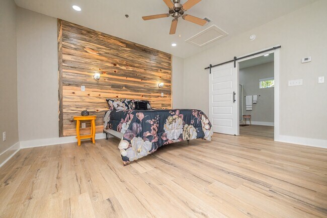 Foto del edificio - 2121 Farm to Market Road 3036, Unit 102