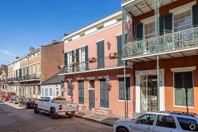 Foto del edificio - 921 Dumaine St