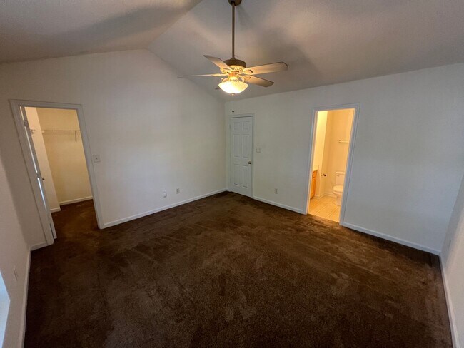 Building Photo - 9632 Terrier Way