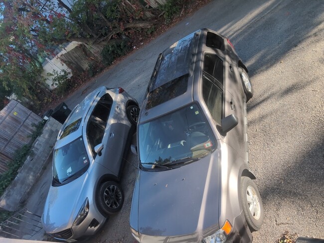 Building Photo - 367 Spruce St