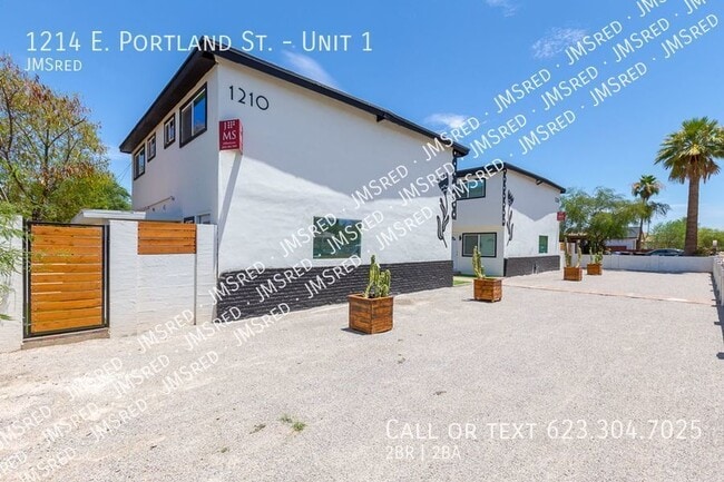 Photo - 1214 E Portland St Apartment