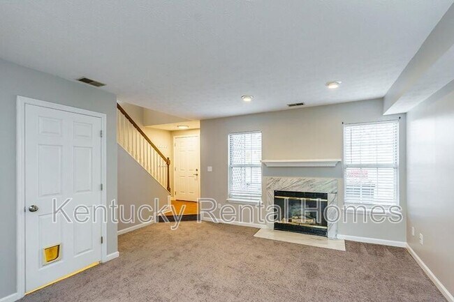 Building Photo - 455 Windfield Pl