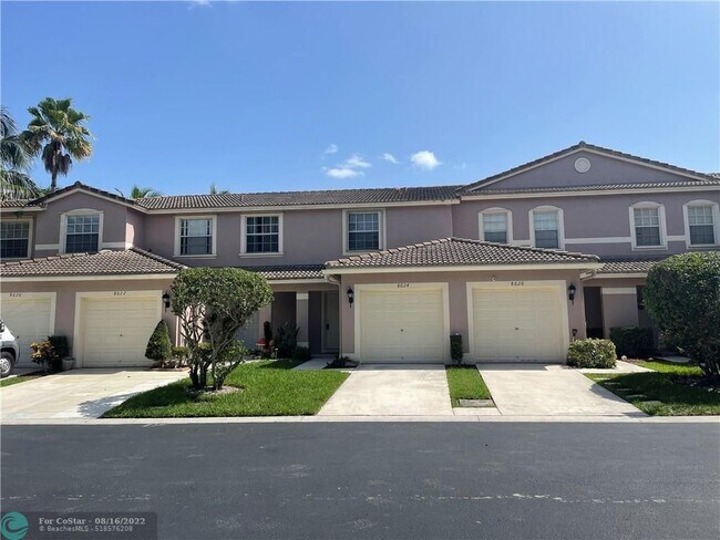 Building Photo - 8624 S Southgate Shores Cir