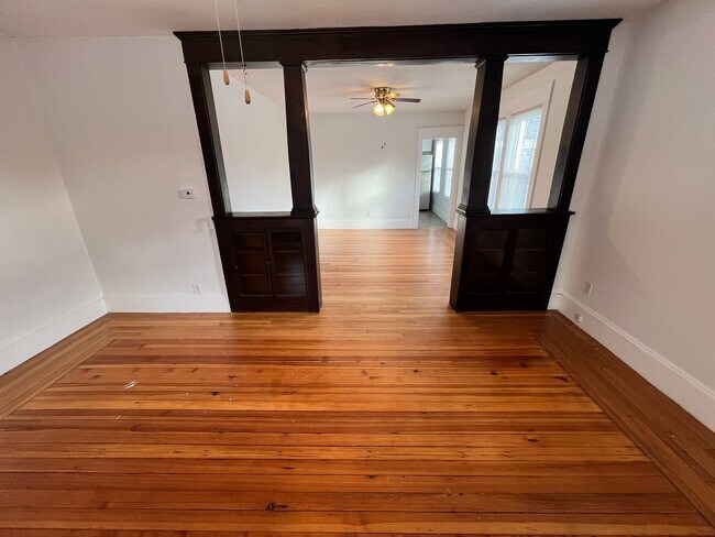 Foto del edificio - 25-27 Maple St