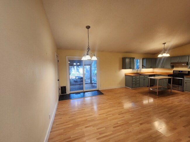 Building Photo - 11751 N Ruby Dr