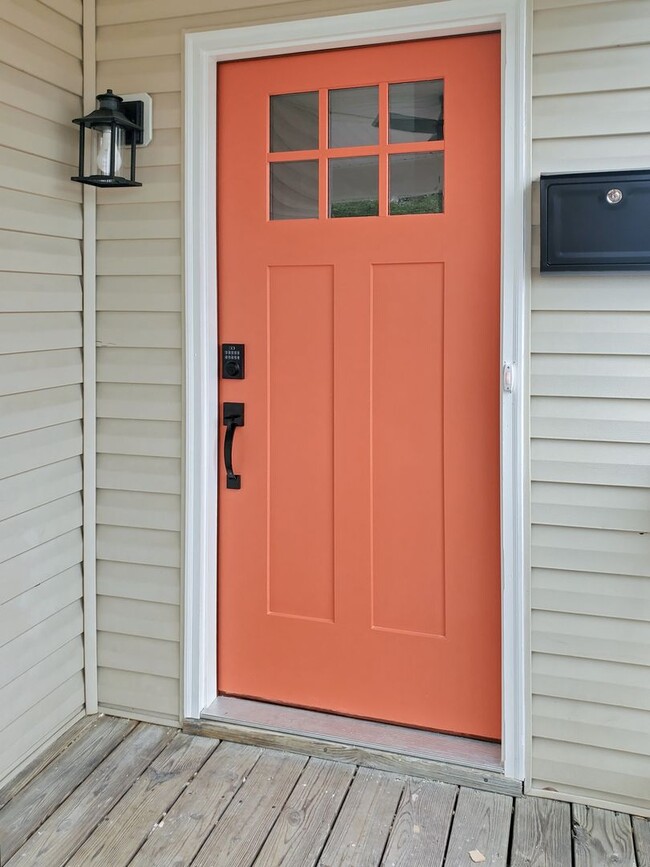 Photo - ~~~BROOKLYN ARTS DISTRICT~~~ House