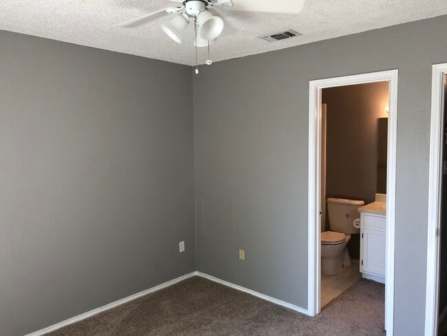 Photo - 10247 Maverick Dr House