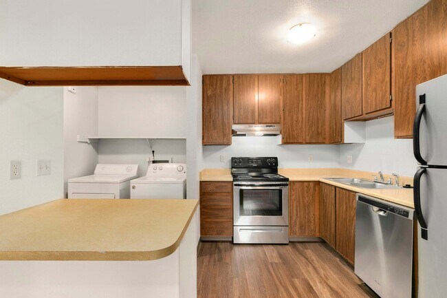 Foto del edificio - Great Condo near CSU