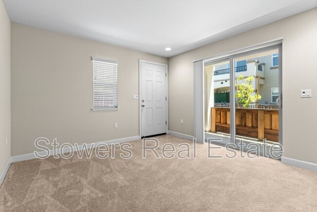 Building Photo - 283 Laurel Knoll Dr